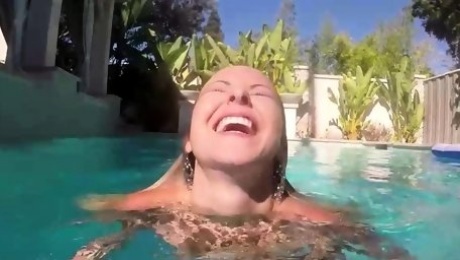 Lena Nicole Is Swimming Naked