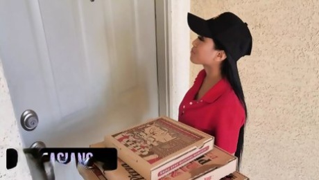 Pizza Delivery Asian Princess Gets Stuck In The Window and She Has To Suck 2 Unhelpful Dicks