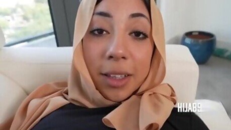 Hot teen arab girl fuck by doctor